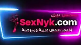 تجميعة فيديوهات سكس سعودية بعيون خضرا تصور جسمها لحبيبها وتمصله