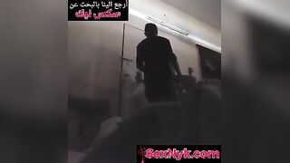 بتاع الدليفري ينيك ست سعودية عايشة وحديها ومحرومة اوي - نيك سعودي 2026