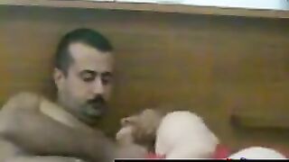 مصرية اخر دلع تروح مع عشيقها شقة مفروشة - احمل نيك مصري خيانة xnxx