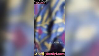 سكس فلاحة مصرية - ينيكها ويصورها وعايز يفضحها