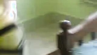 سكس سحاق عربي بنات في سكن الجامعة يتشرمطوا مع بعض