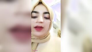 سكس محجبة اخر جمال تكلم الواد بتاعها يفيديو كول وتلعب في بزازها