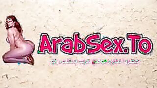 مصرية ملبن تجرب النيك لاول مرة مع حبيبها بس البنت بصراحة علقة اوي