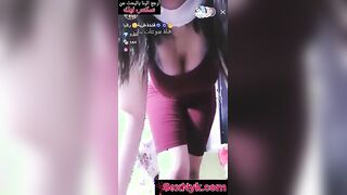 لبنانية تستغل جمال جسمها علي التانجو تقلع وتاخد راحتها مقابل الدعم سكس عربي